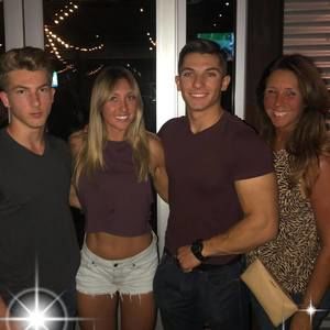 Meet your Posher, Marnie